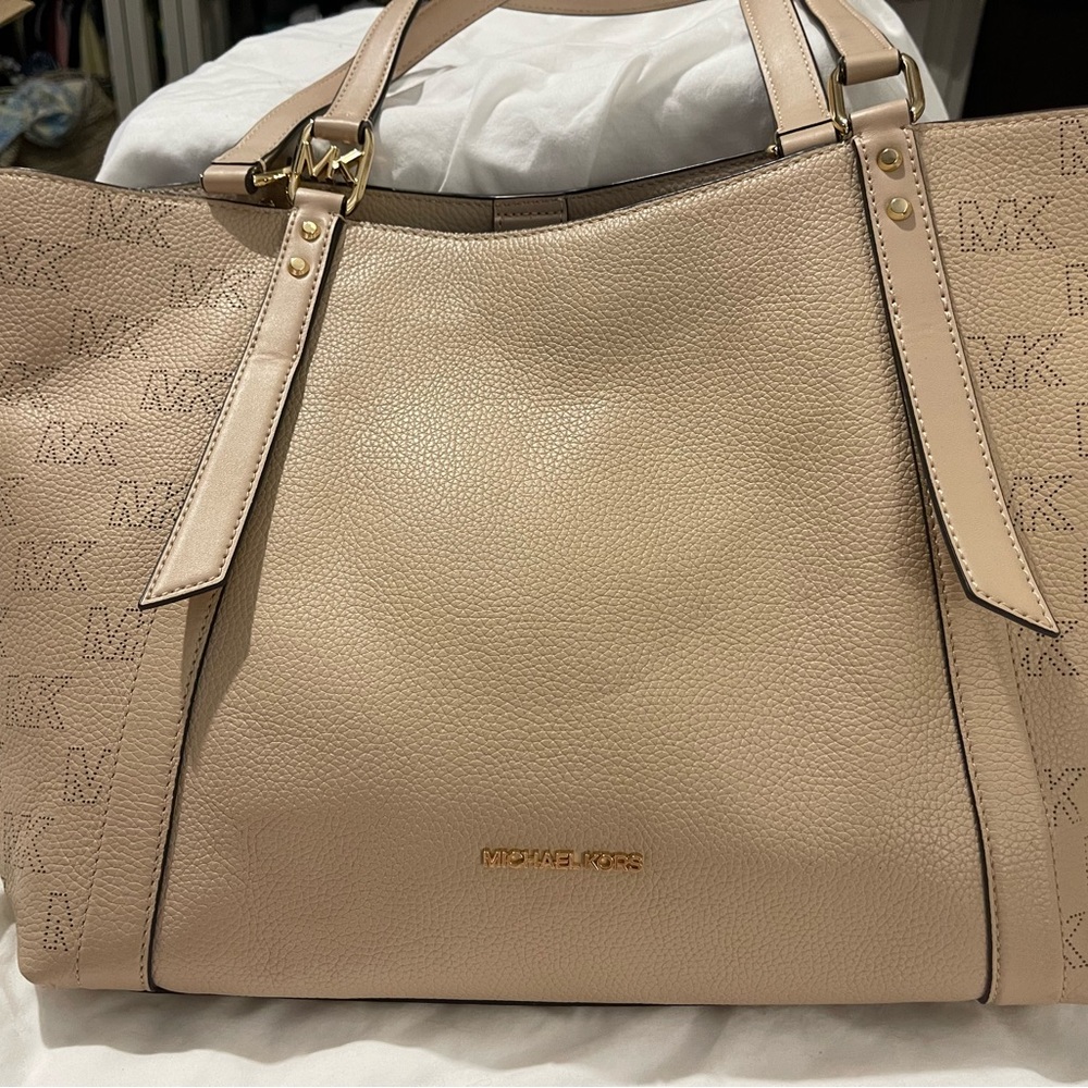 Michael Kors Large Ario Buff